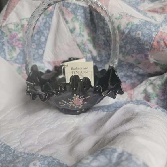 Vintage Fenton Handpainted and Signed Glass Onyx Basket Dish - Picture 1 of 5